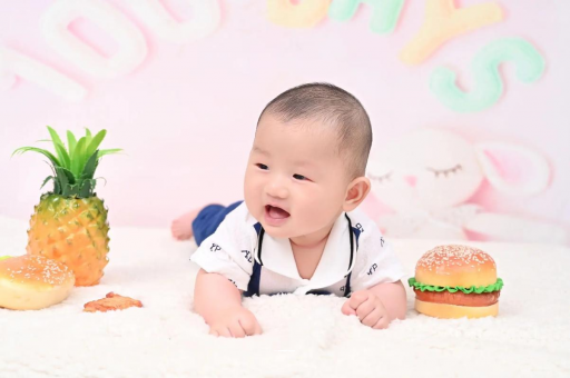 榆林宝宝眼角红血丝